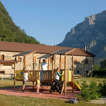 펜션 Vvf Villages « Les Pyrenees Ariegoises » Les Cabannes 레 카반느