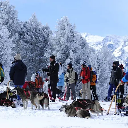 펜션 Vvf Villages « Les Pyrenees Ariegoises » Les Cabannes *